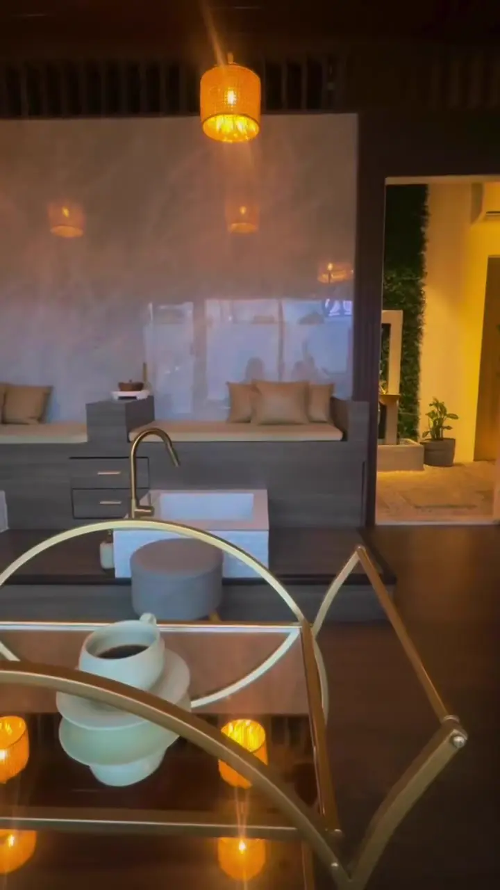 Lounge with gold tea trolley